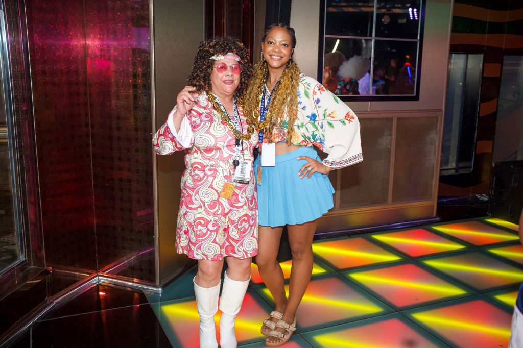 Fantastic Voyage 2025 70s vs 90 night theme night