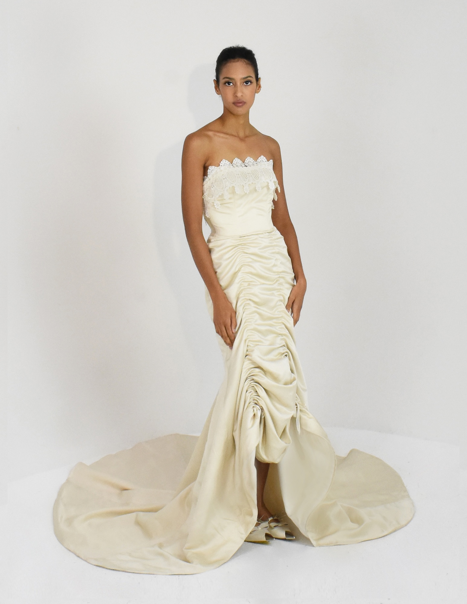Victor de Souza Showcases 2026 Couture Bridal Range