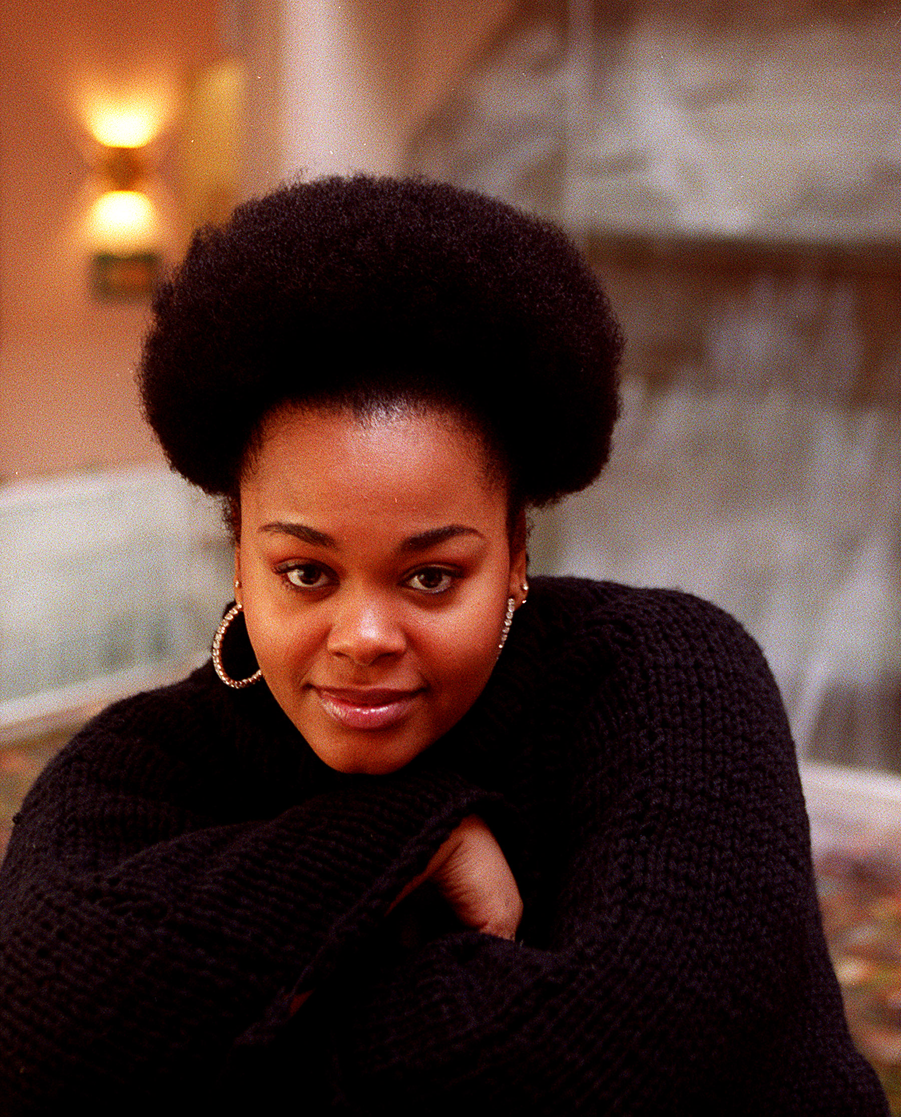 020717.CA.1205.j scott.3.CK. Jill Scott at a photo session at the LAX Embassy Suites' lobby.