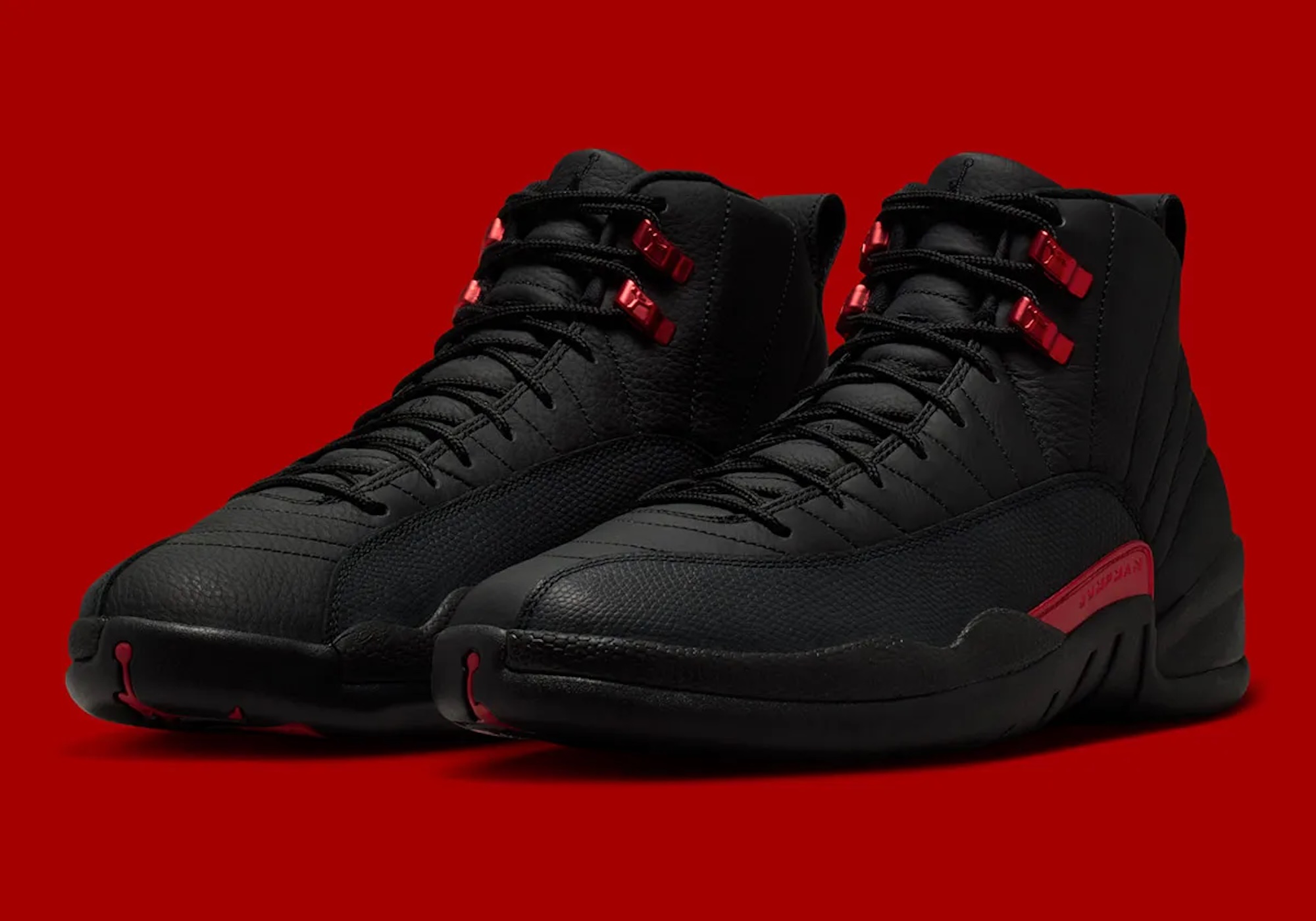 Air Jordan 12 "Bloodline"